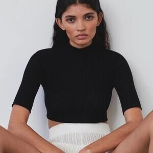 RUS Milhojas top Ribbed mock-neck top Black NWT